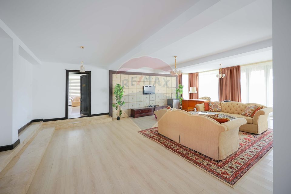 De închiriat Casă/Pensiune în zona Nufarul