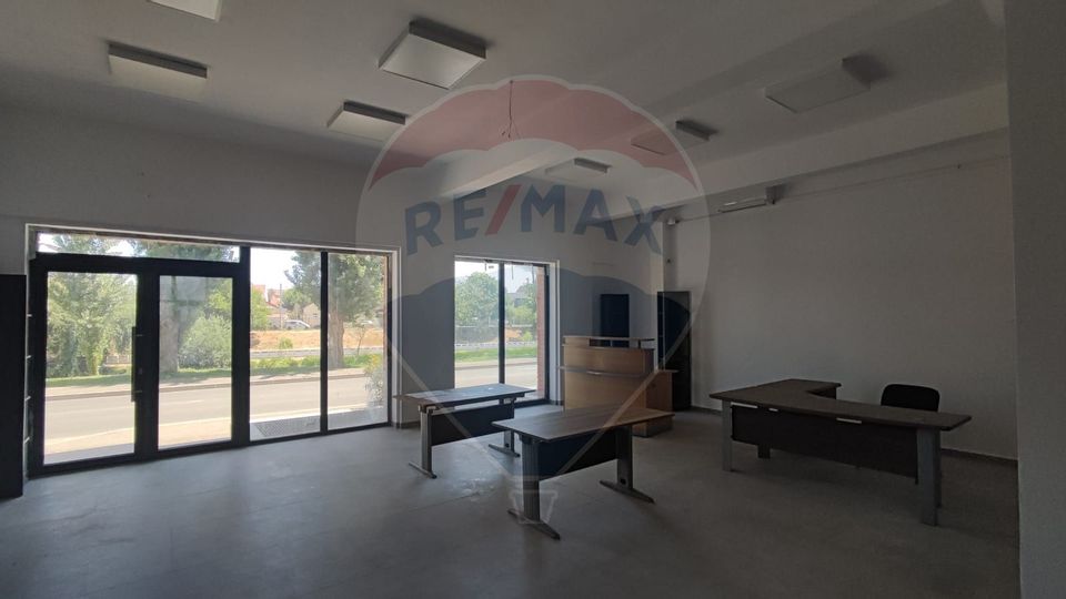 Spațiu comercial 93 mp de vanzare Ultracentral Promenada Crisului