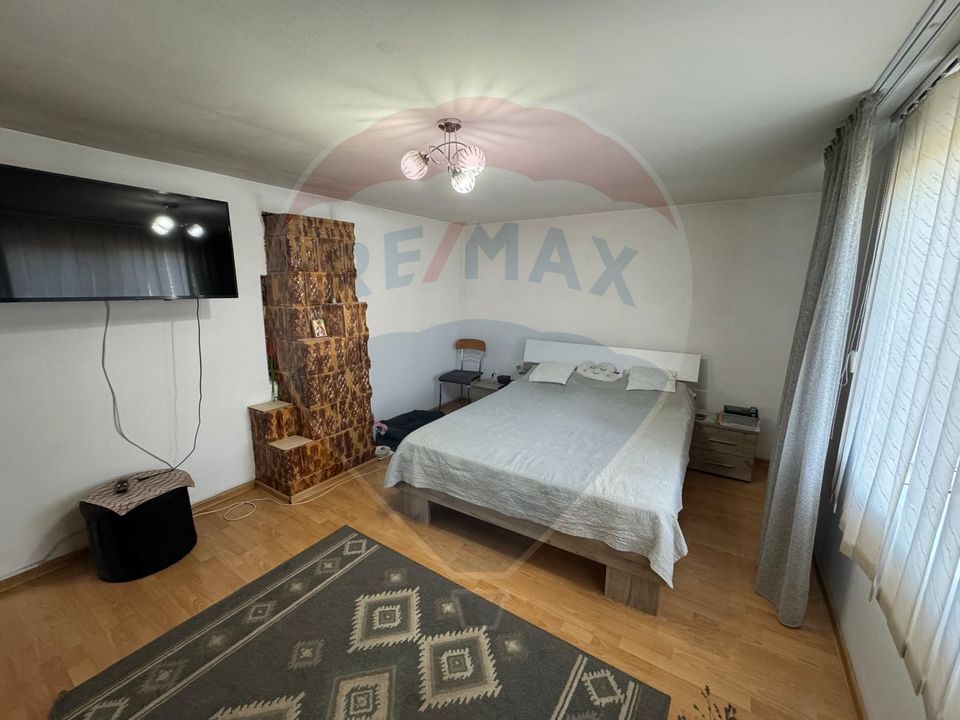 Casă / Vilă cu 7 camere de vânzare în zona Central