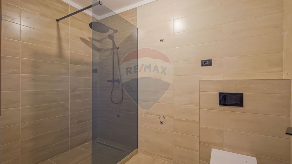 Comision 0 %! Apartament cu 4 camere de vânzare, Seasons Residence