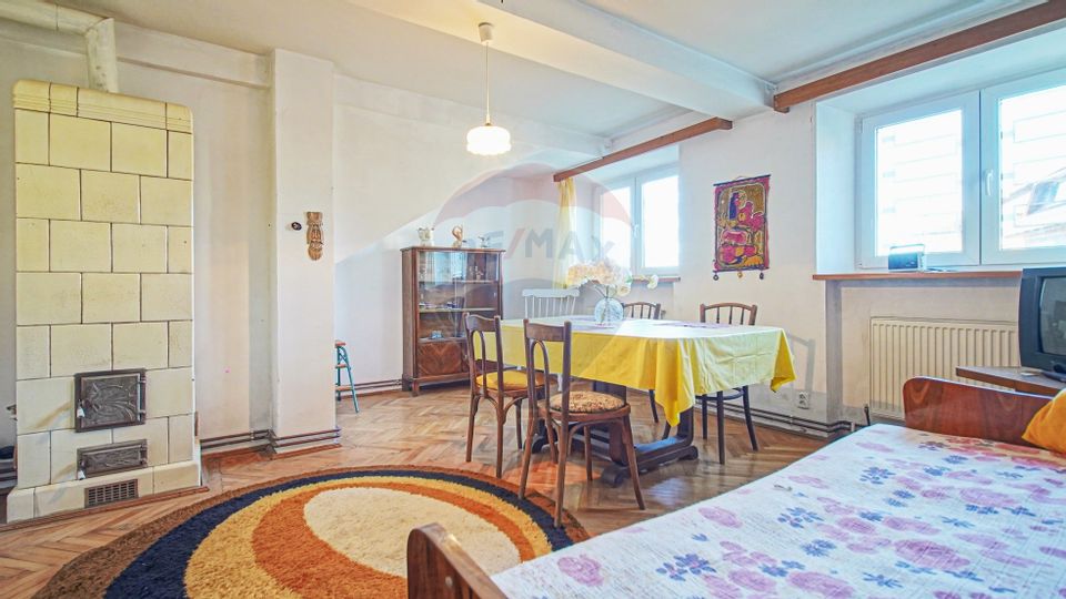 REZERVAT!Duplex cu aer burghez,  în vilă impunătoare pe Drumul Poienii