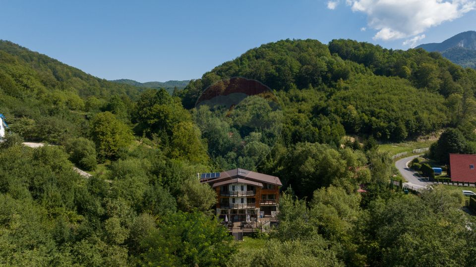 De vânzare Casa Margo - Cheile Râșnoavei - oportunitate de investiție