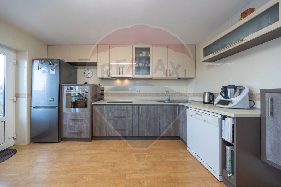 7 room House / Villa for sale, Central area