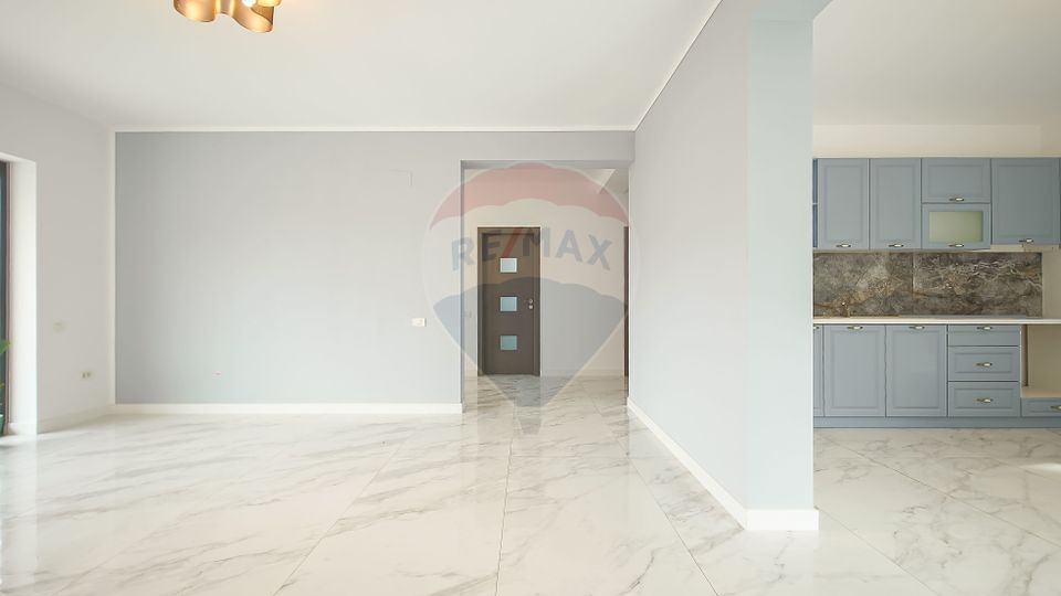 Casă modernă Bunloc, vedere Bucegi, 186 mp, comision 0