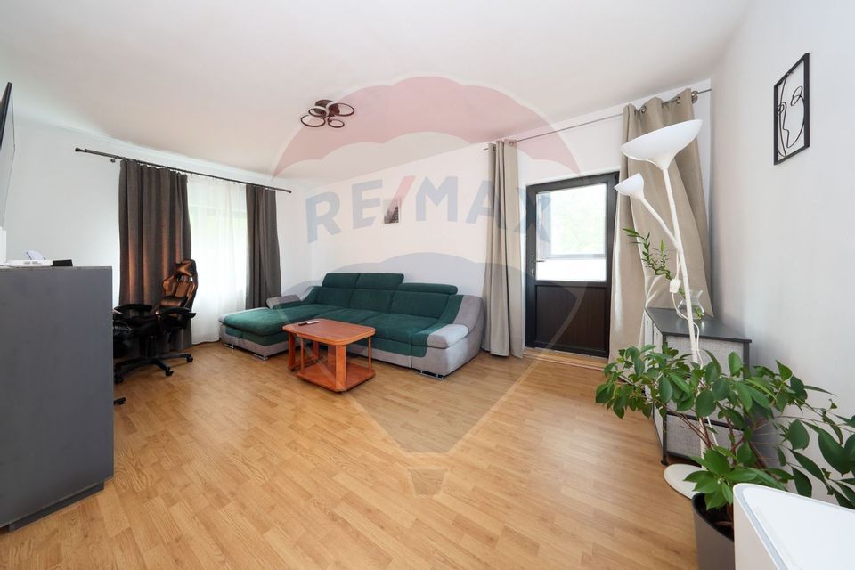 Apartament 2 camere în Racadău | liniște, aer curat, la poalele Tâmpei
