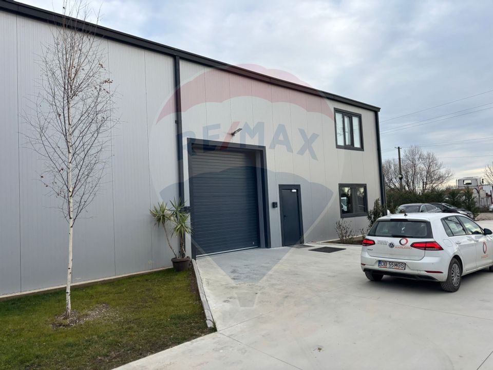Spatiu industrial Hale, depozit logistic, Birouri premium - Targoviste