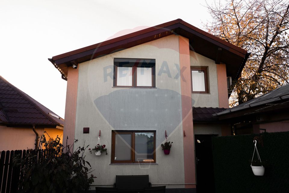 De vânzare Casă cu 3 camere 107 m.p. | Zona Aviației 0% comision