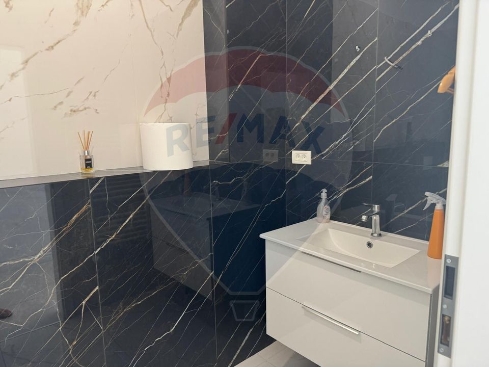 70sq.m Commercial Space for rent, Universitatii area