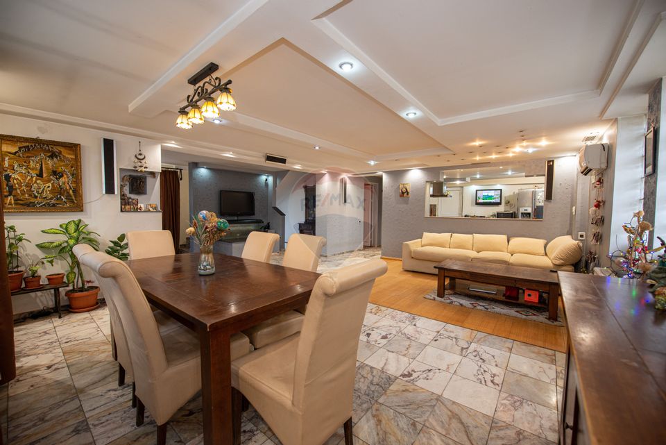 Casa 9 camere de vanzare 1200mp teren Cornetu Padure Lac Mihailesti