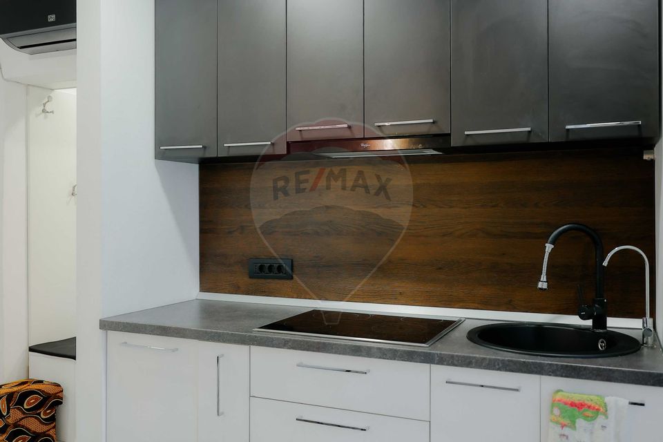 Apartament modern de vânzare cu 4 Camere, zona Cazaban