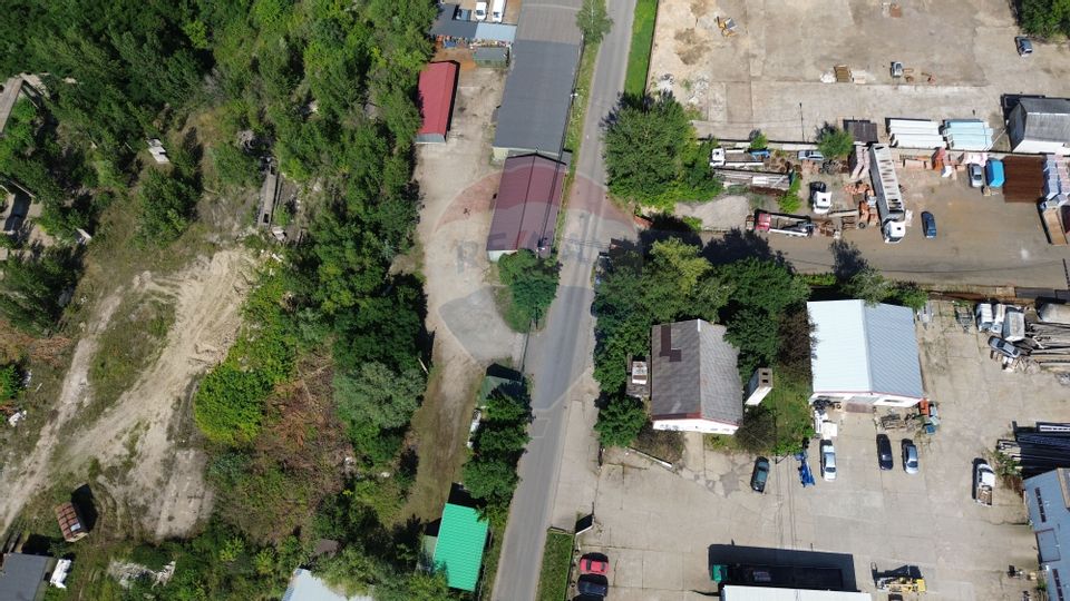 Spațiu industrial de 560mp / platforma betonata 2900mp 100m front