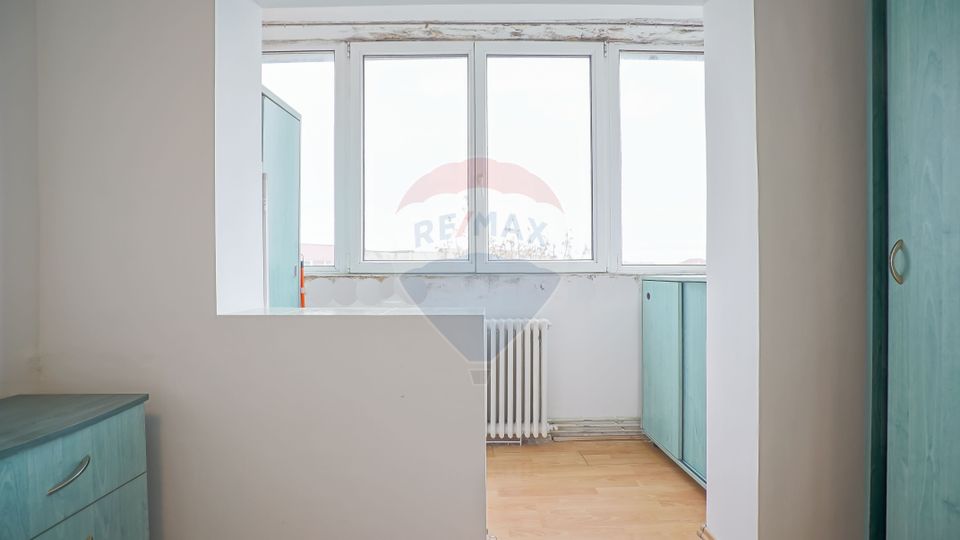 REZERVAT ! Apartament cu 2 camere de vânzare în zona Tractorul