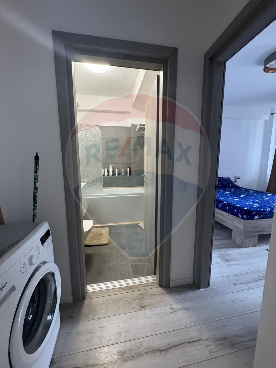 2 camere de închiriat, bloc nou, zonă centrală, etaj 1