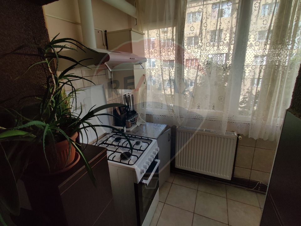 Apartament cu 3 camere de vanzare. Pret REDUS!