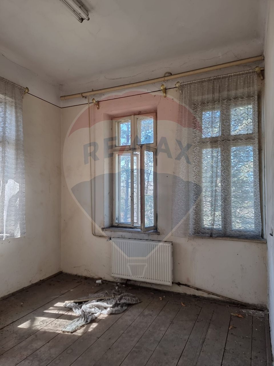 403sq.m Proprietate specială for sale, Central area