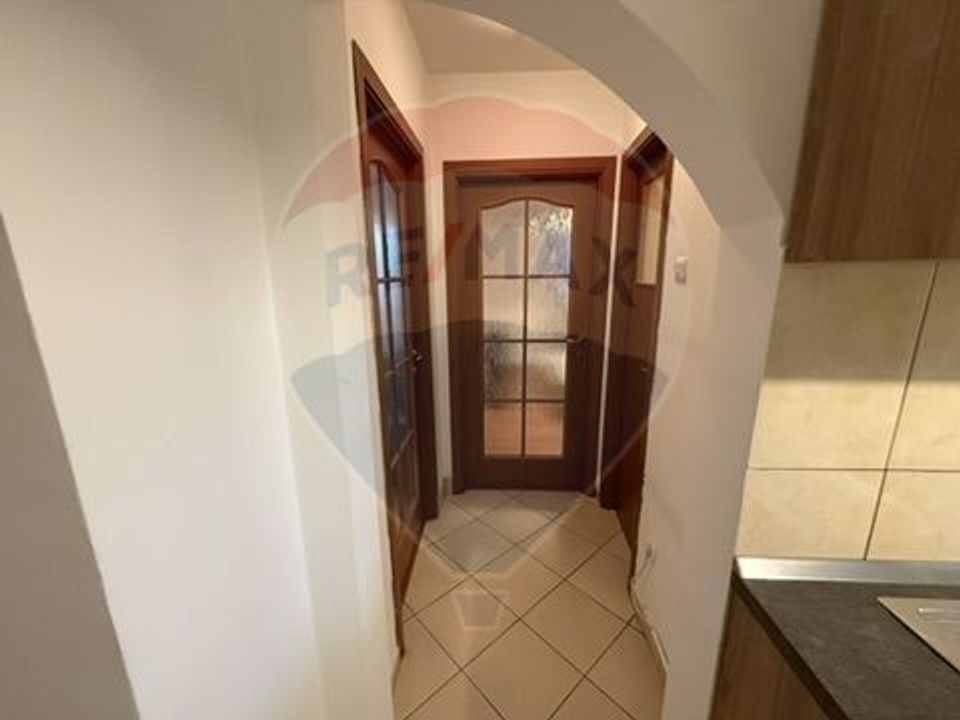 VANZARE Apartament cu 2 camere in zona Favorit / Drumul Taberei