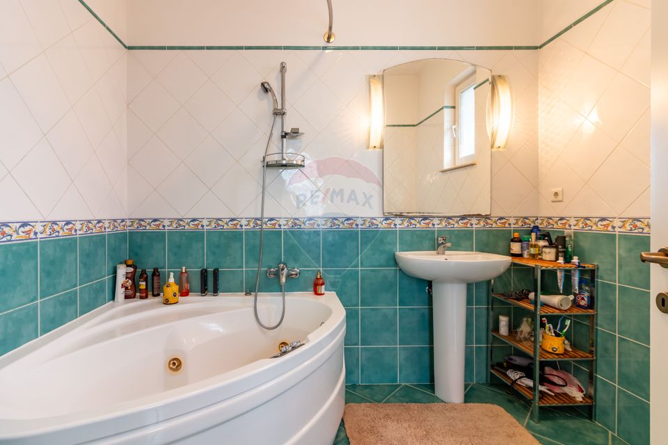 Vila/Lastarului/Colnicului