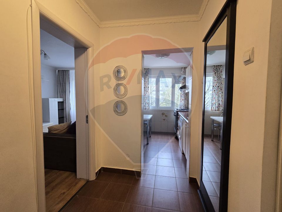 DE INCHIRIAT Apartament cu 2 camere în zona Pajura