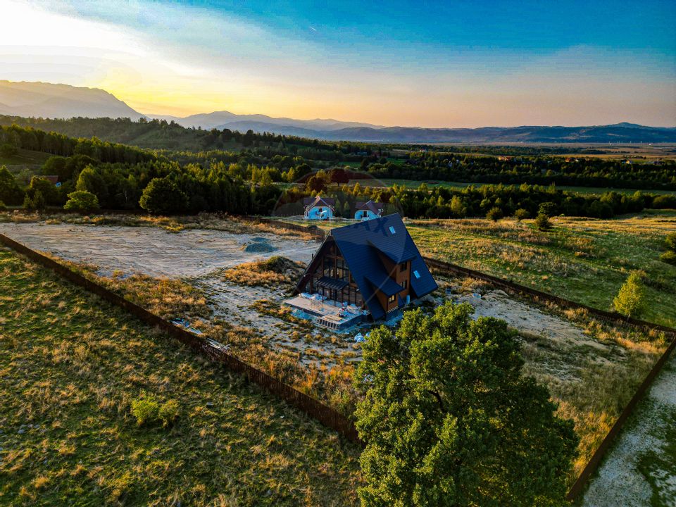 Vilă superba A-Frame cu vedere panoramică catre Varful Omu si Bucegi