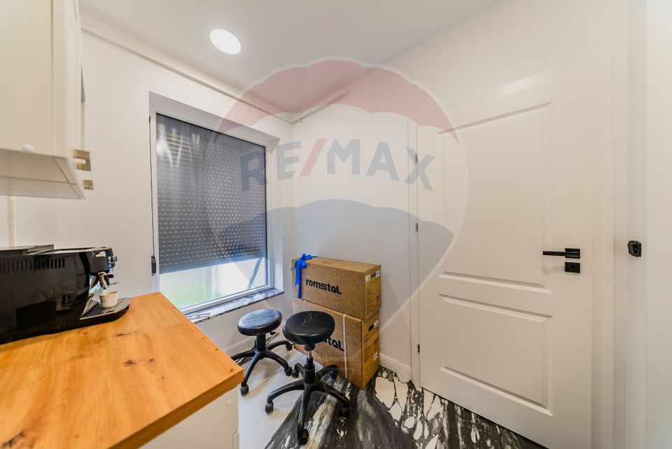 Barber shop complet echipat – funcțional imediat, Micalaca