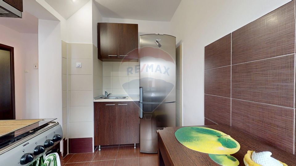 Apartament cu 2 camere de închiriat în zona Central