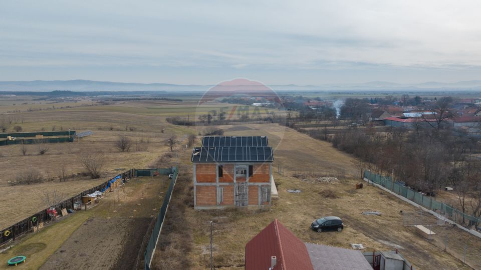 COMISION 0% Casă Individuala La Rosu cu teren de 4000 mp in Crizbav