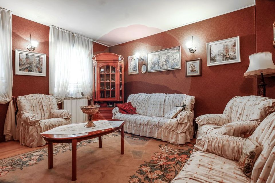 6 room House / Villa for sale, Eminescu area