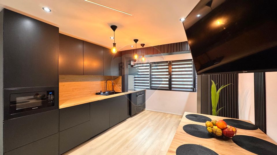 4 room Apartment for sale, Tomis Nord area