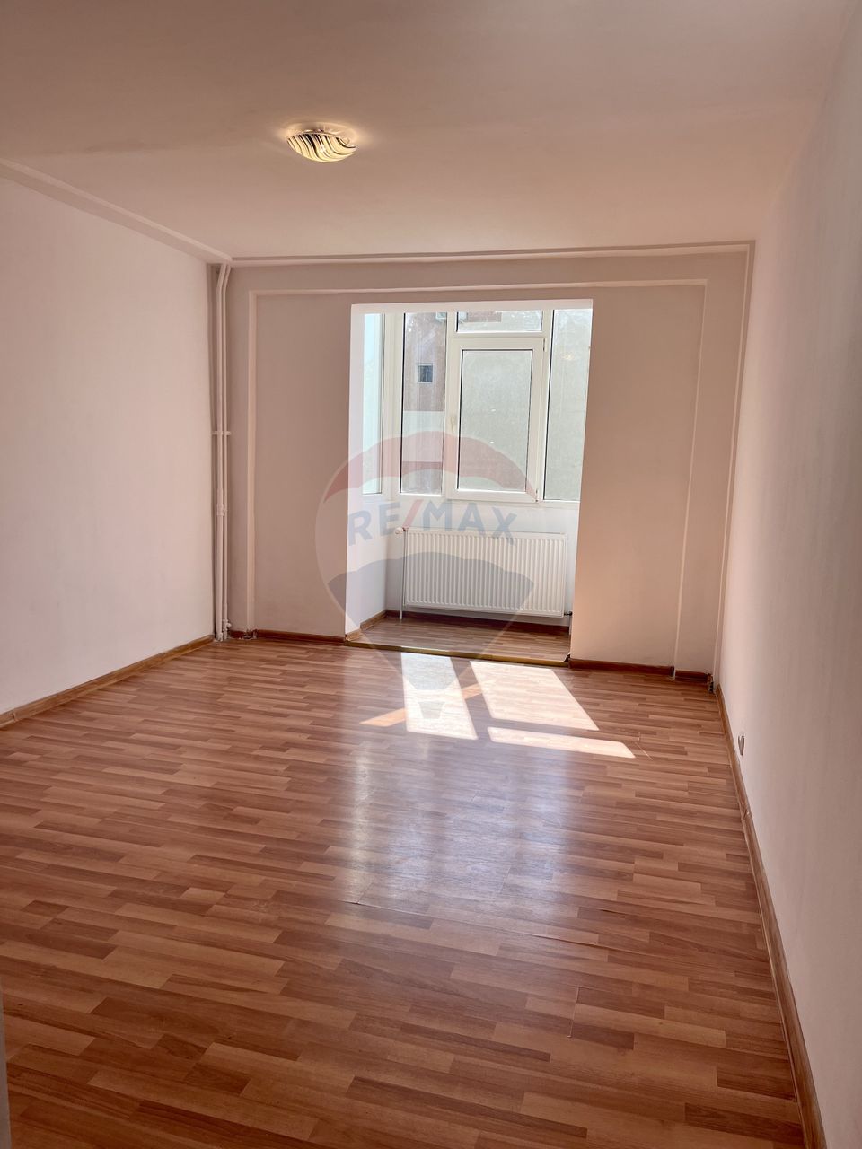 Apartament cu 2 camere de vânzare, Brâncoveanu - Huedin