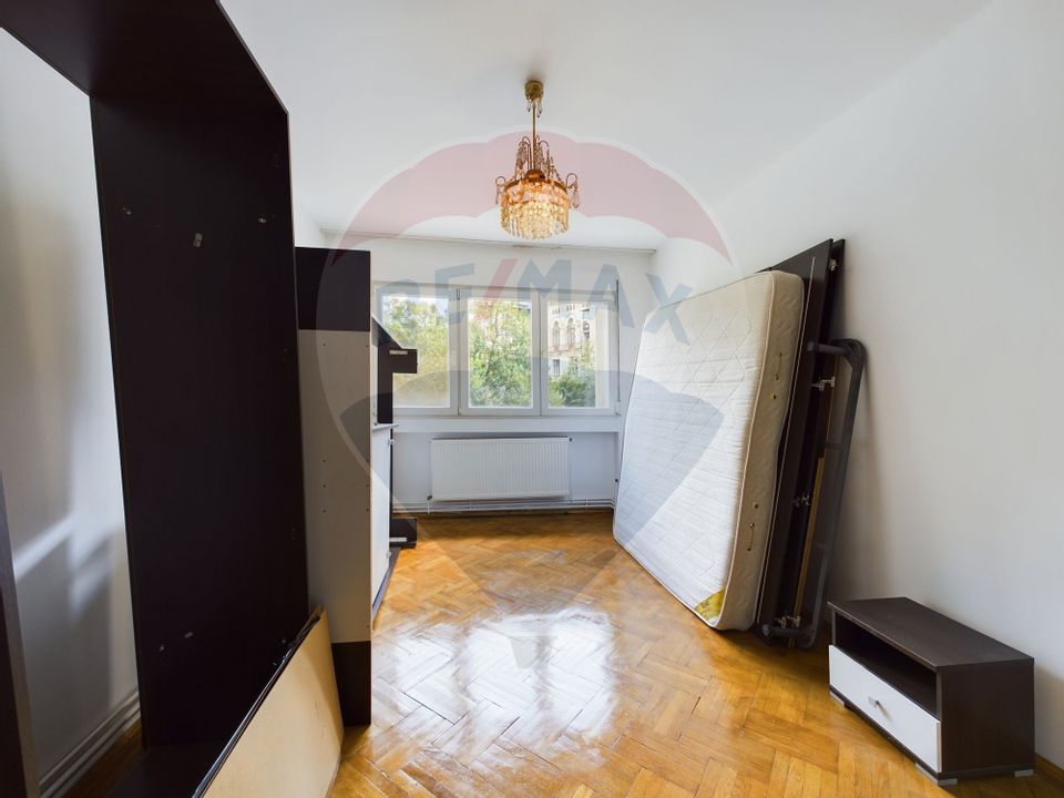 Apartament cu 3 camere zona Cismigiu