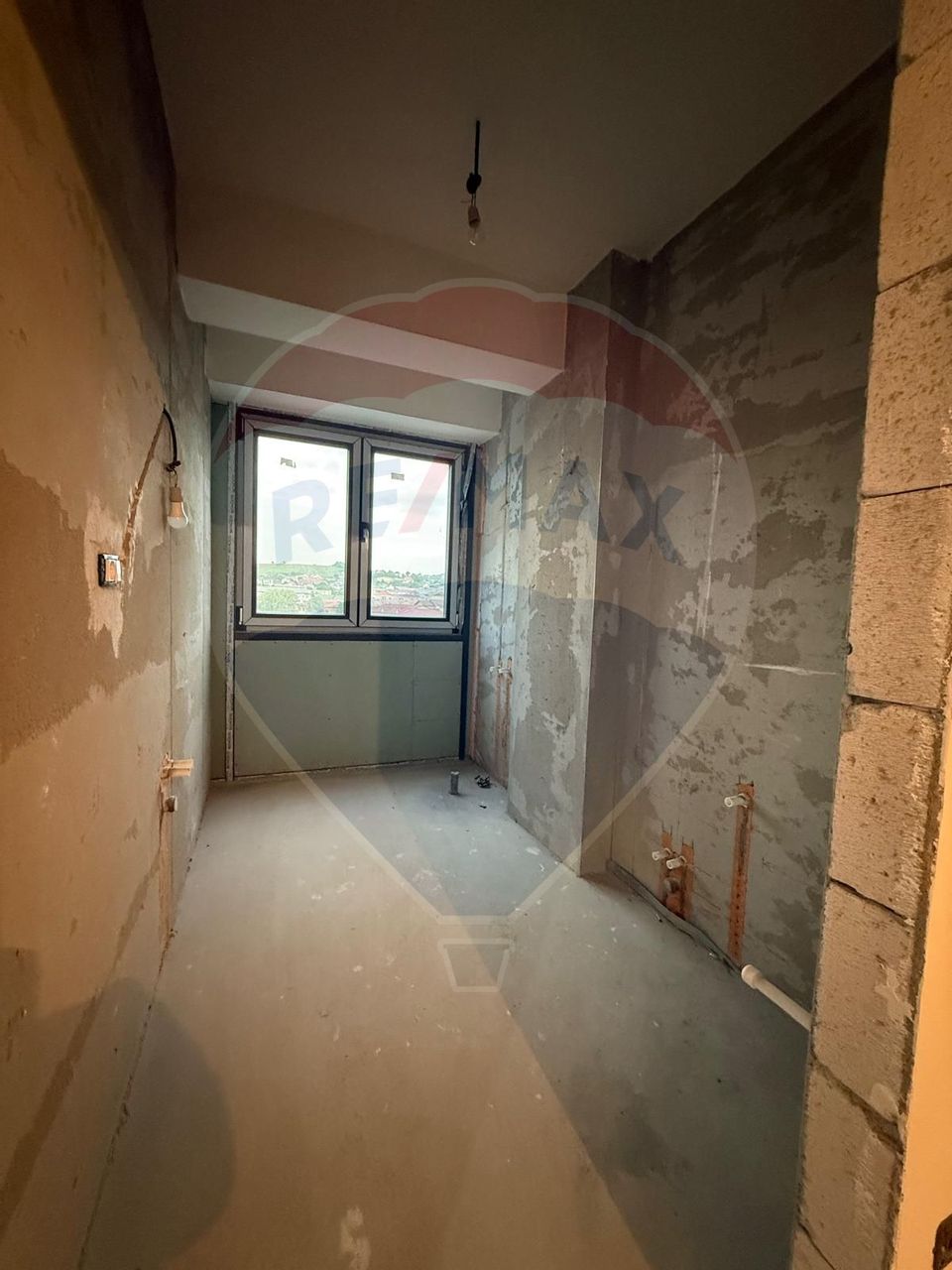 Apartament cu 3 camere de vânzare în zona Burdujeni
