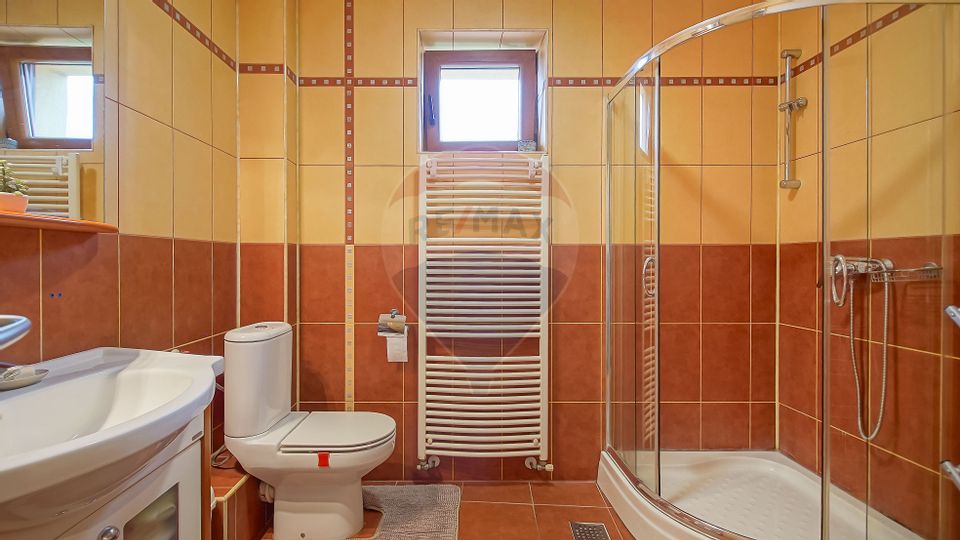 Casă spațioasă și elegantă, teren 1547 mp în Stupini – Comision 0