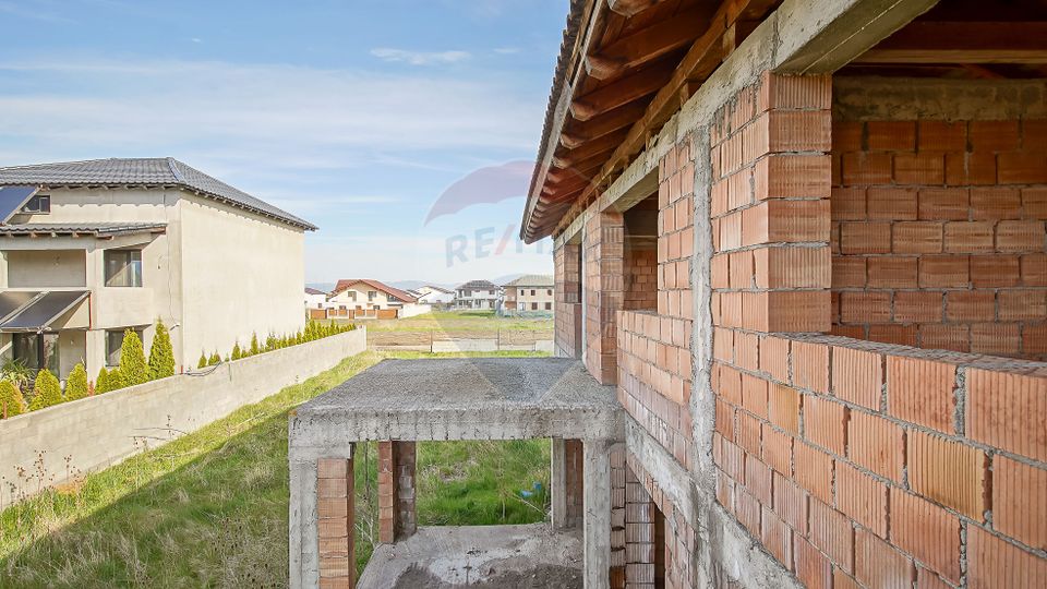6 room House / Villa for sale