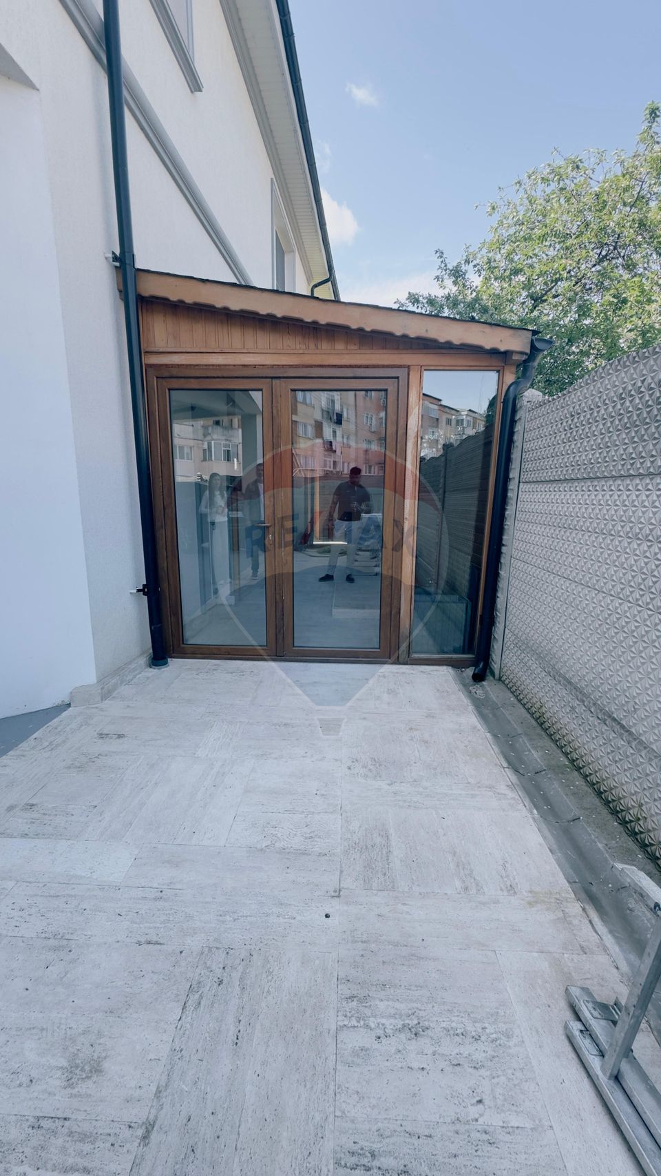 Proprietate premium în Filiași, locuință de lux cu spații comerciale