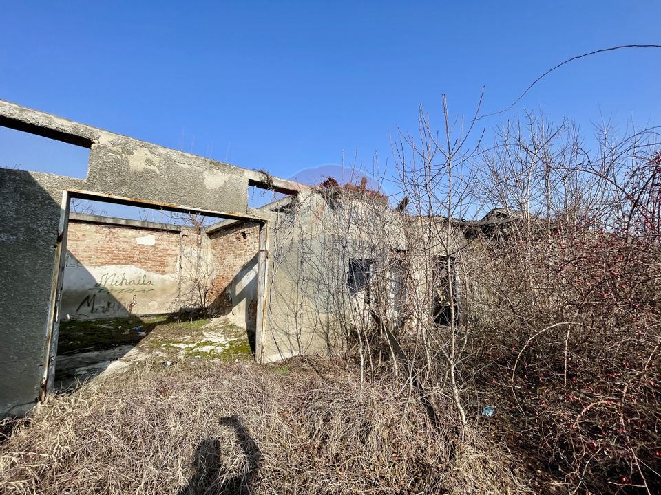 600sq.m Industrial Space for sale