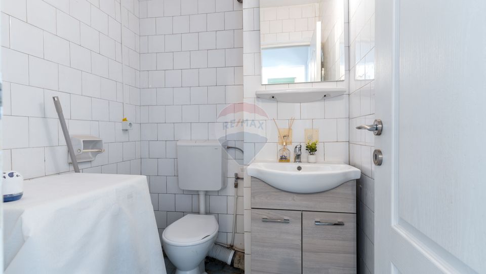 3 room Apartment for sale, Intre Lacuri area