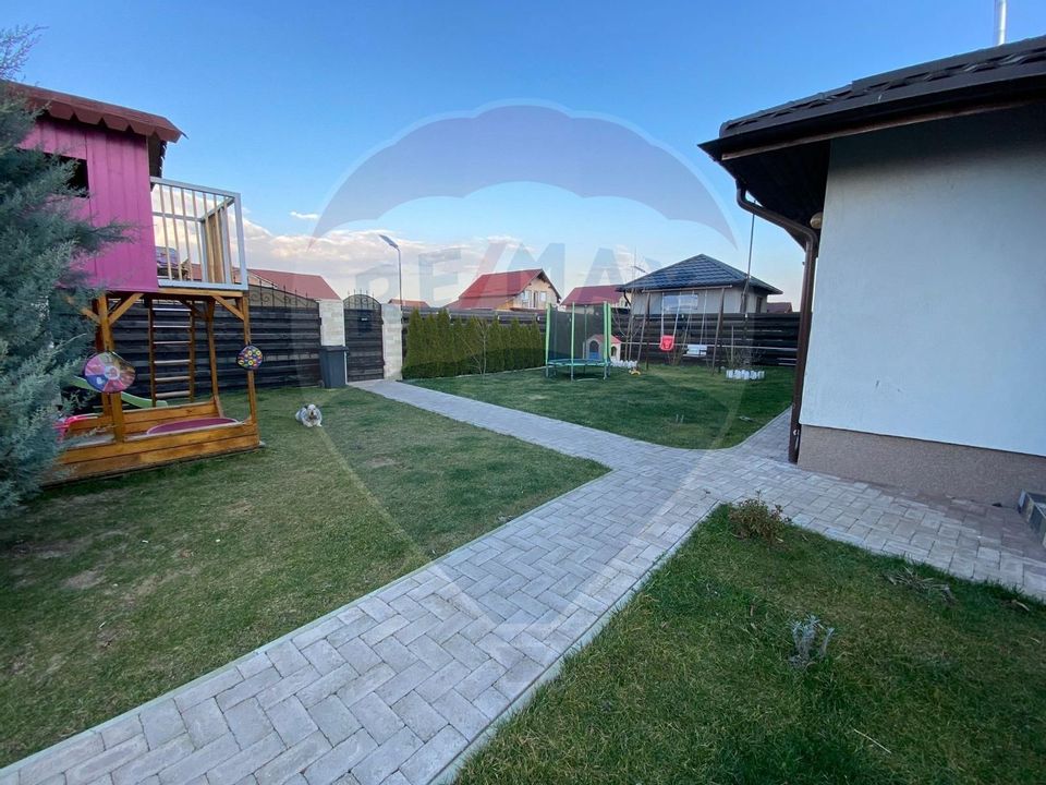 4 room House / Villa for sale