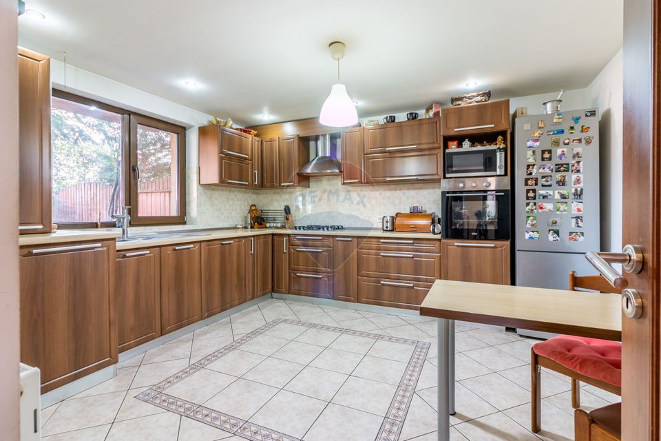 6 room House / Villa for sale, Pipera area