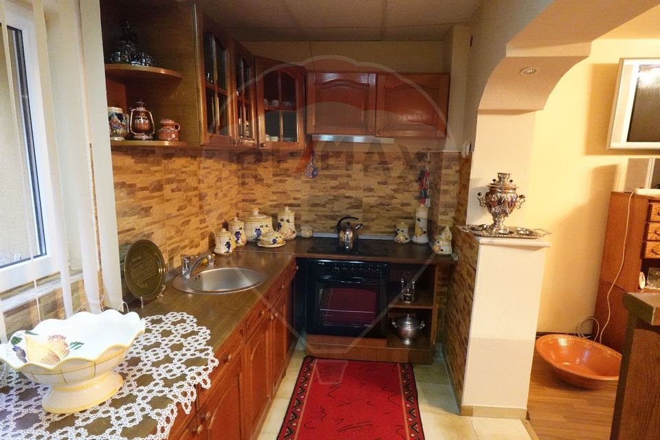 11 room House / Villa for sale