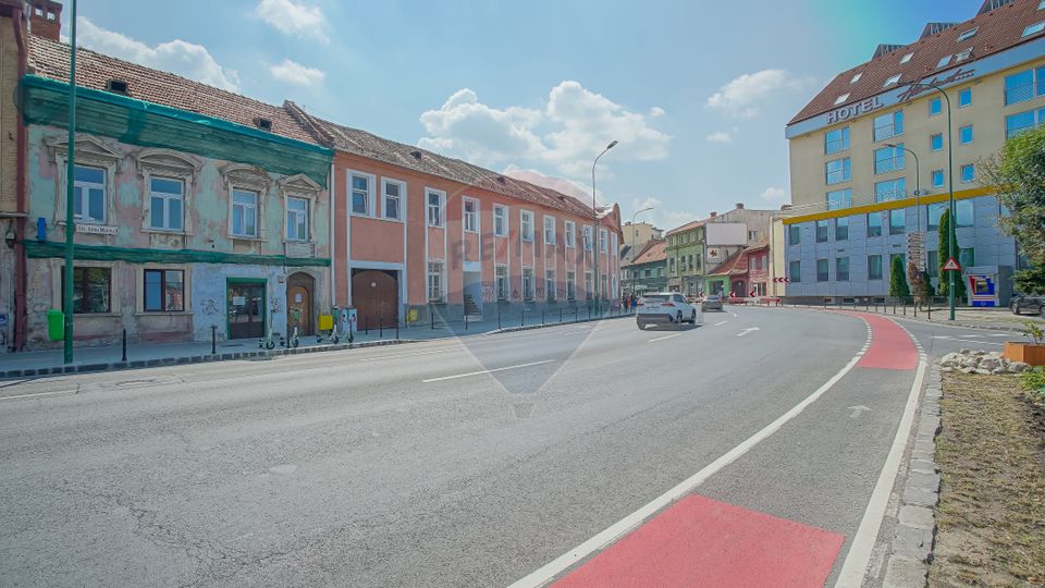 Apartament generos și luminos, la casă, Str. Iuliu Maniu, Brașov
