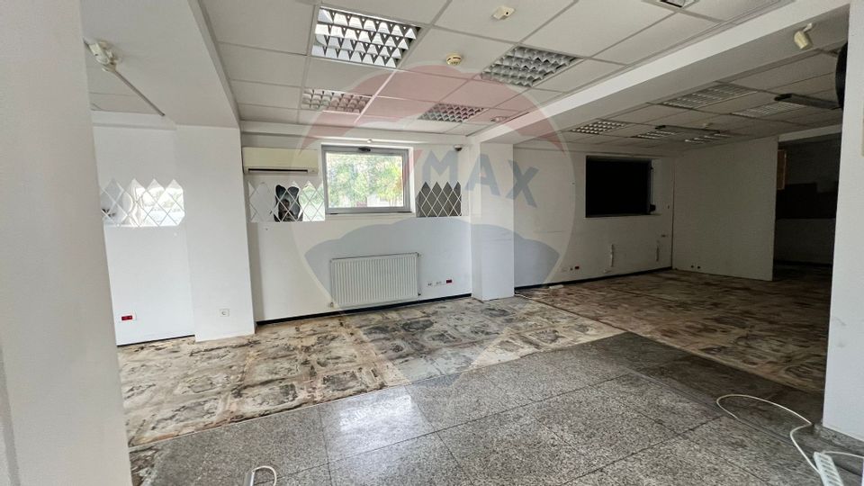 106.2sq.m Commercial Space for rent, Central area