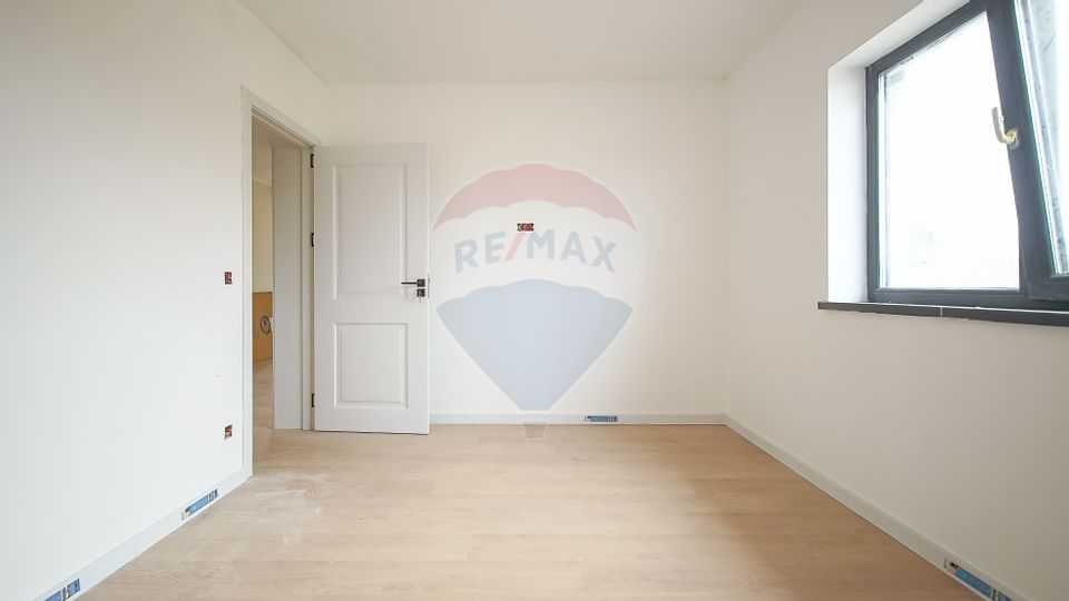 4 room House / Villa for sale