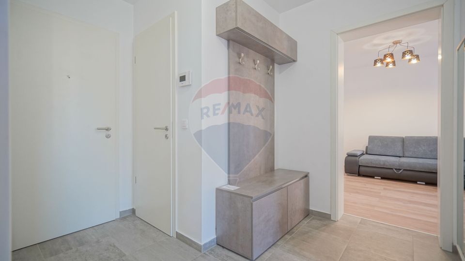 2 room Apartment for rent, Tractorul area