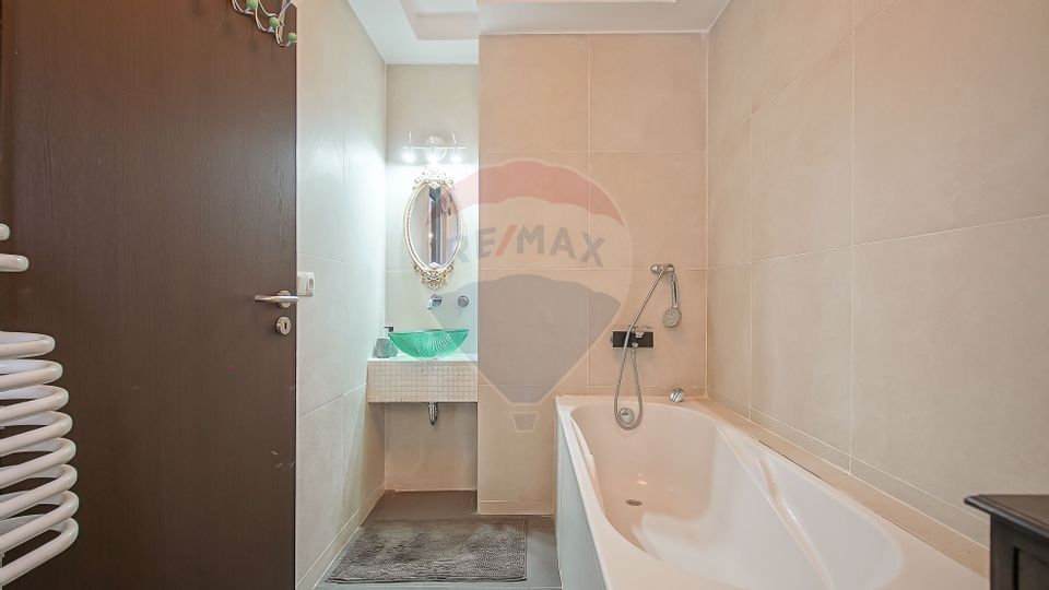 Apartment with Tâmpa View, Historic House – Unirii Square, Brașov