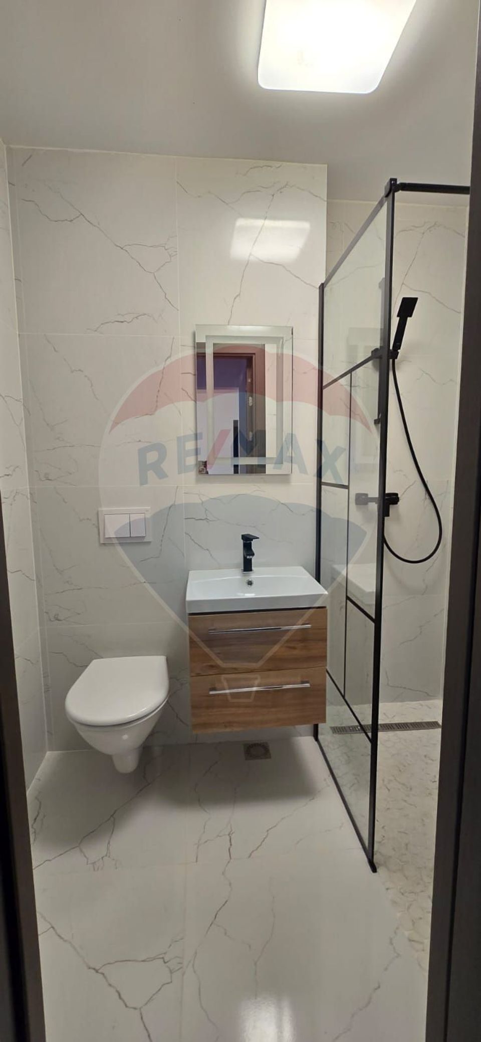 Apartament  2 camere lux renovat total