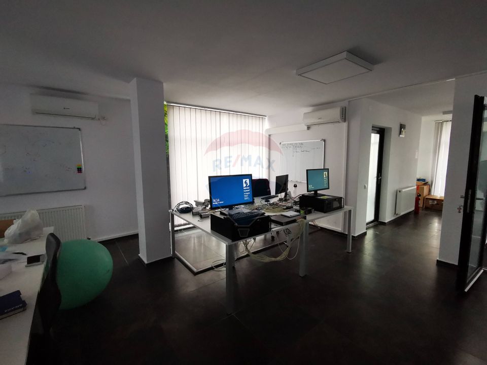 332.7sq.m Office Space, Andrei Muresanu area