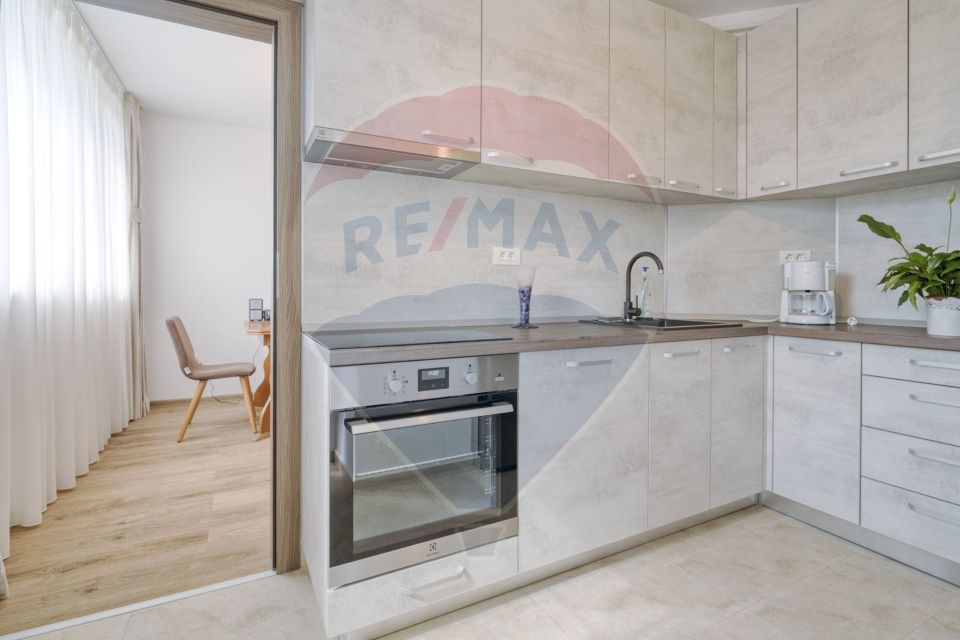 REZERVAT! Apartament 2 camere pretabil locuință sau cabinet