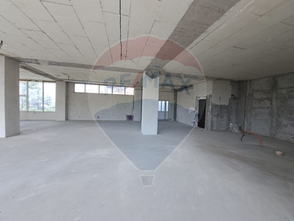 198.51sq.m Commercial Space for sale, Valea Rosie area