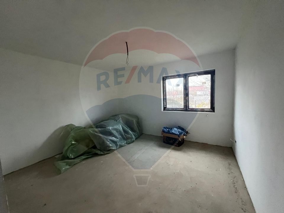 Casă 4 camere Rachitosu