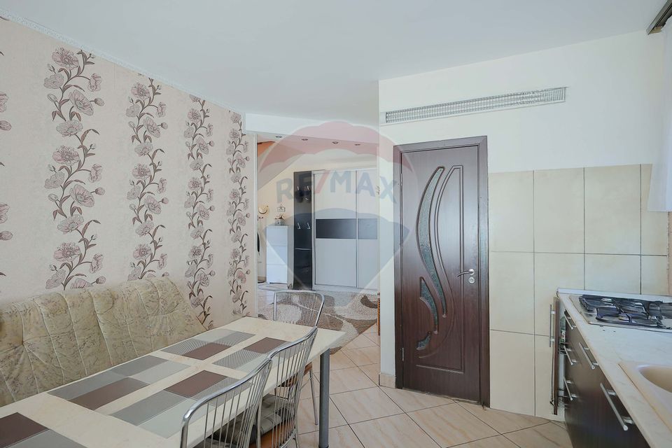 De vânzare casă cu 3 camere și teren 950 mp în Mihai Bravu